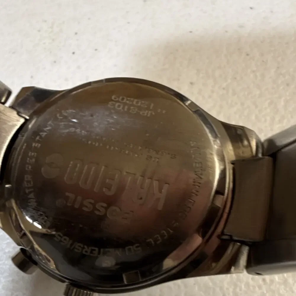 Fossil up sale